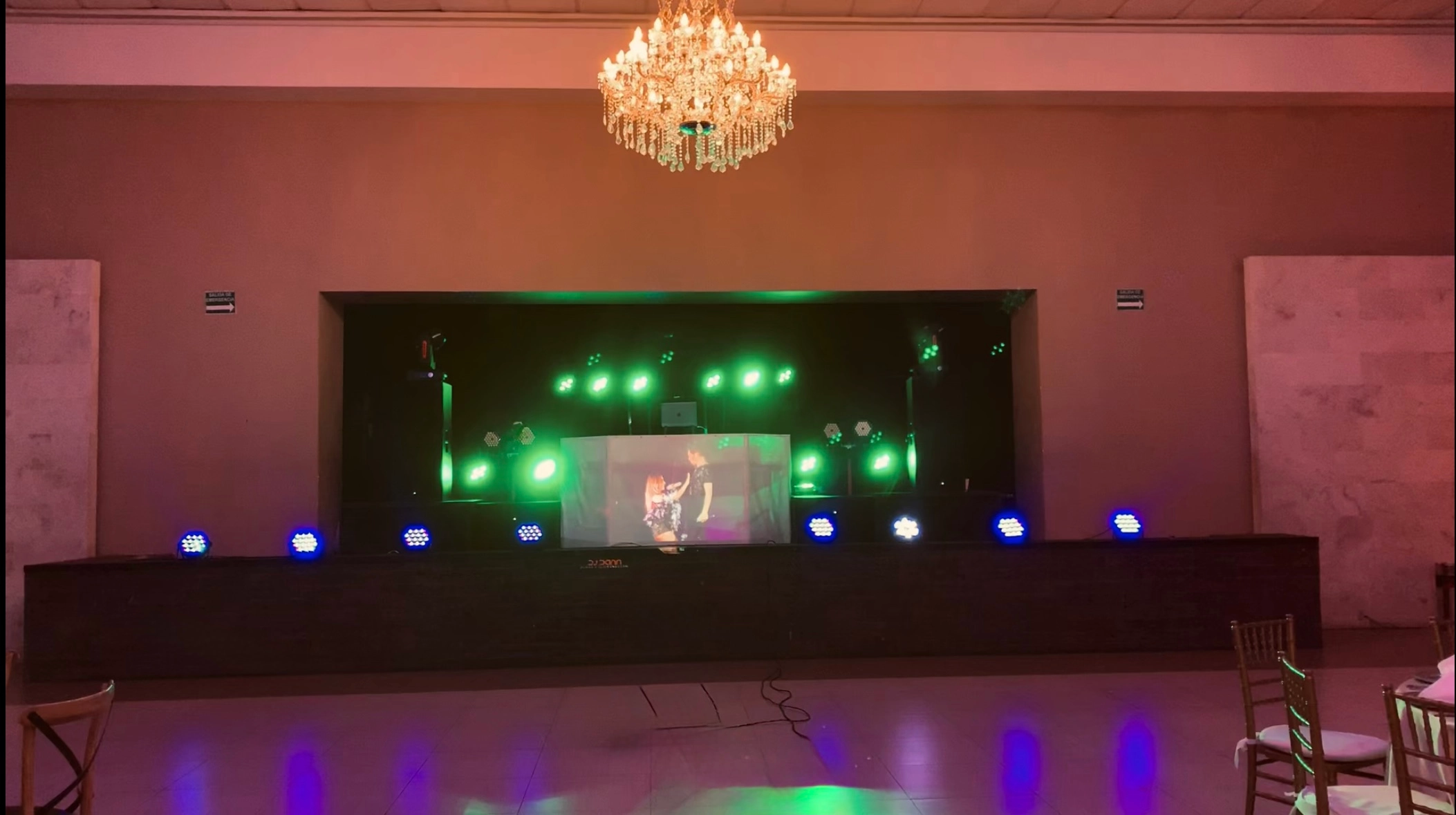 Montaje de Iluminación de Pista